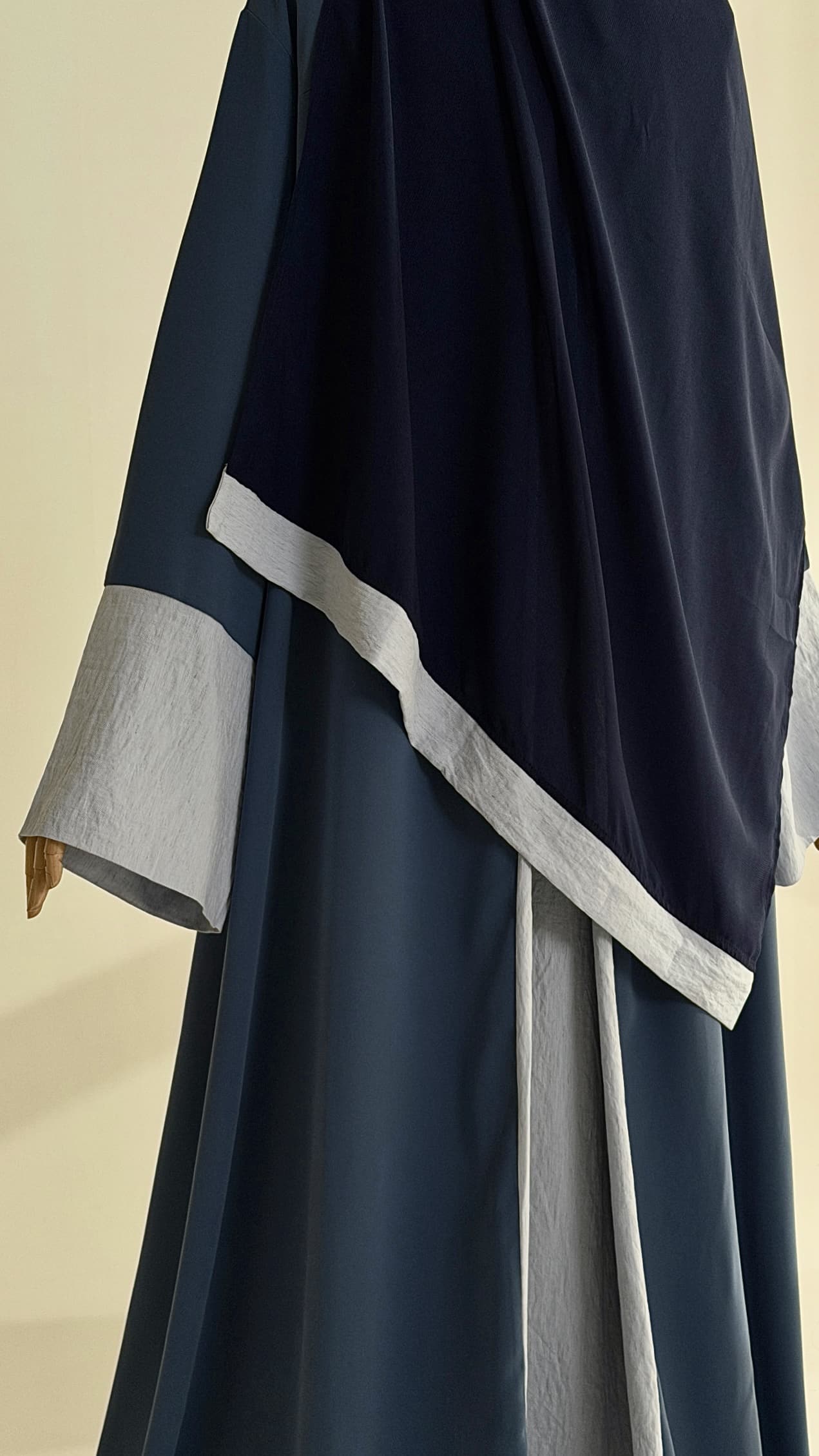 Abaya AYNAA blue – Image 8
