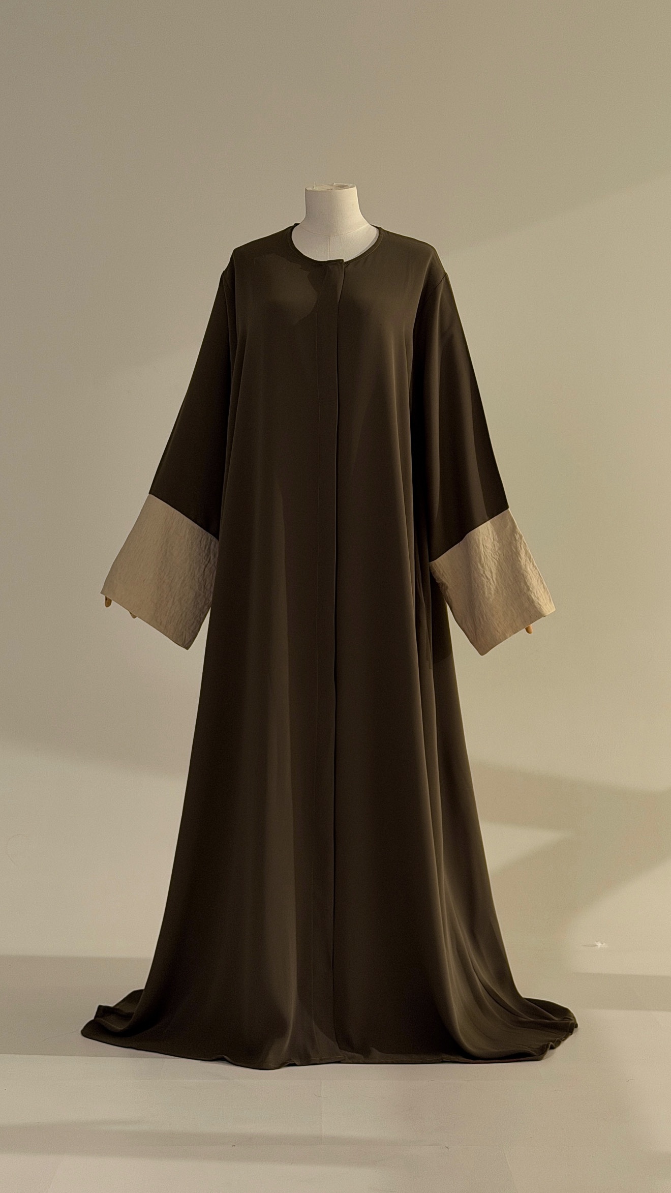 Abaya AYNAA olive Brown – Image 8