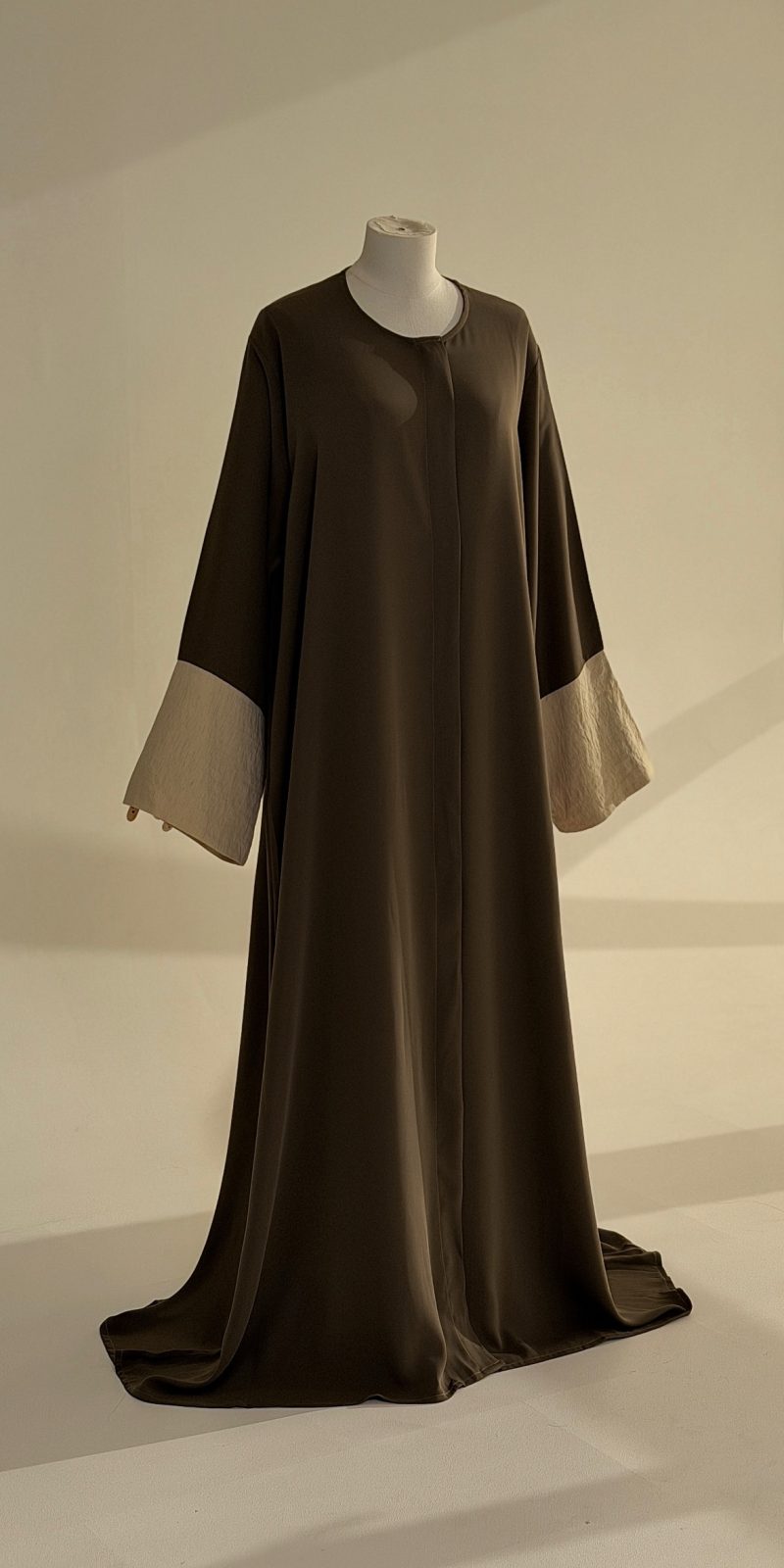 Abaya AYNAA olive Brown – Image 6