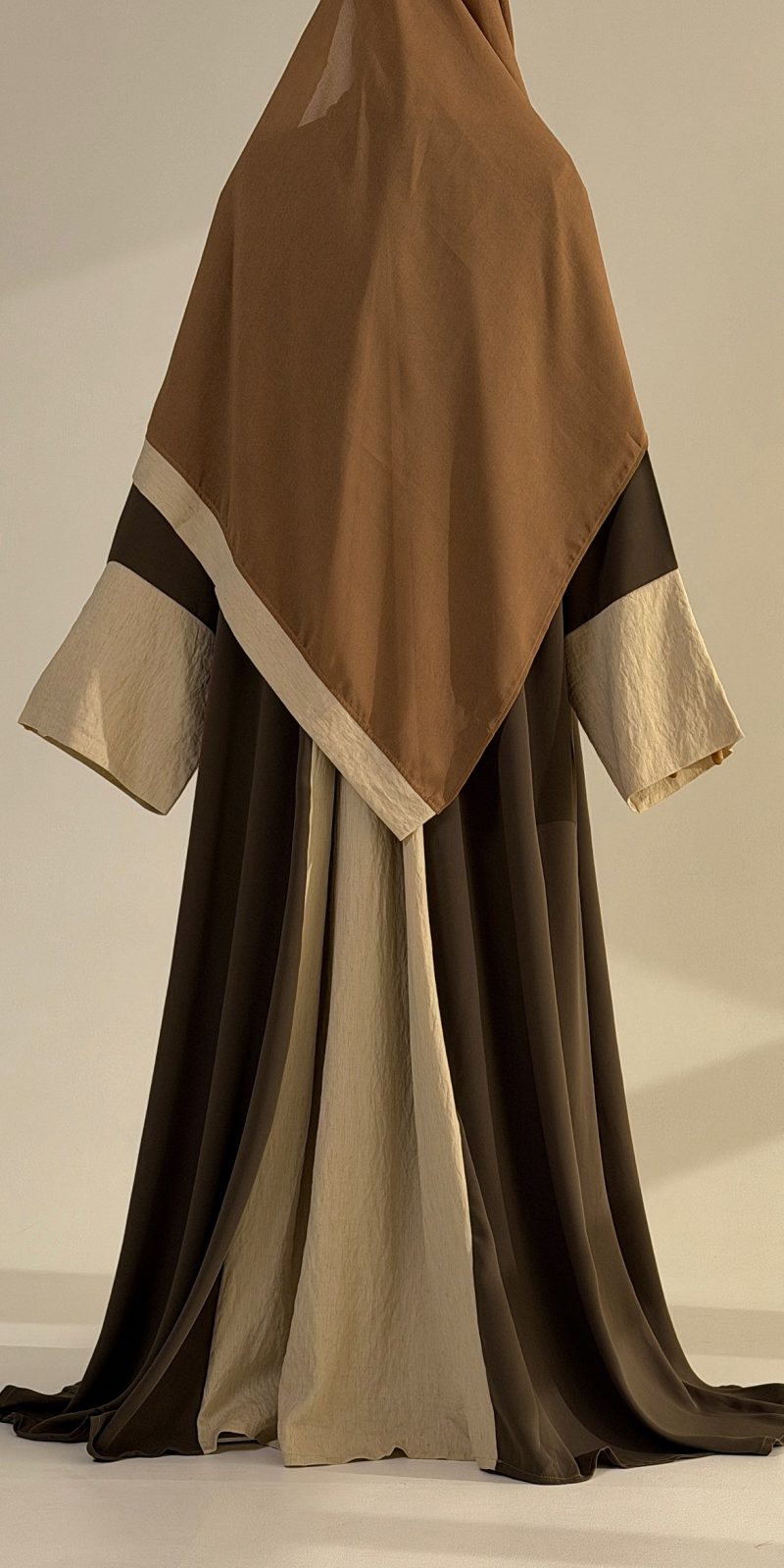 Abaya AYNAA olive Brown – Image 5